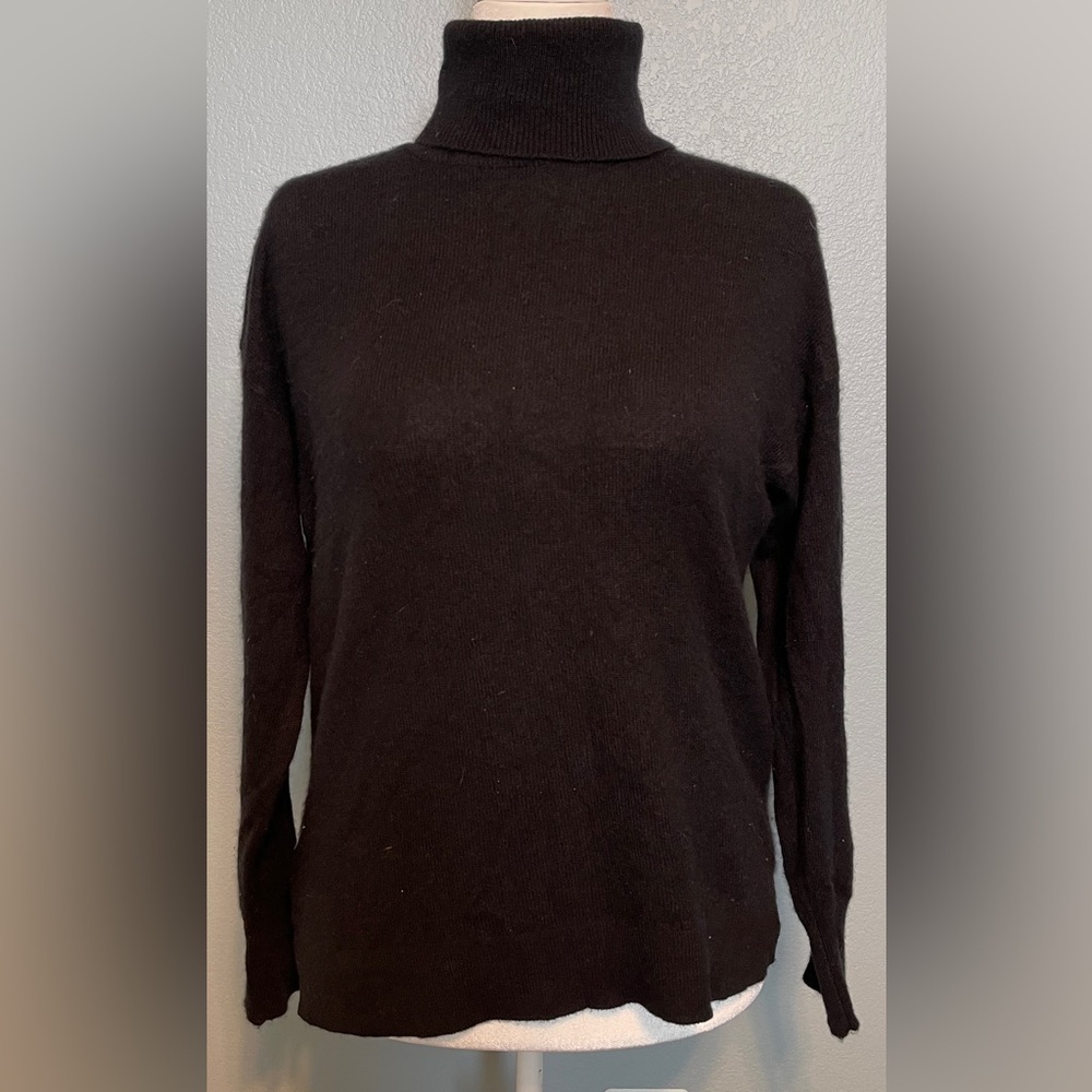 Halogen Women’s Black Turtleneck 100% Cashmere Sweater Winter Cozy Preppy Small